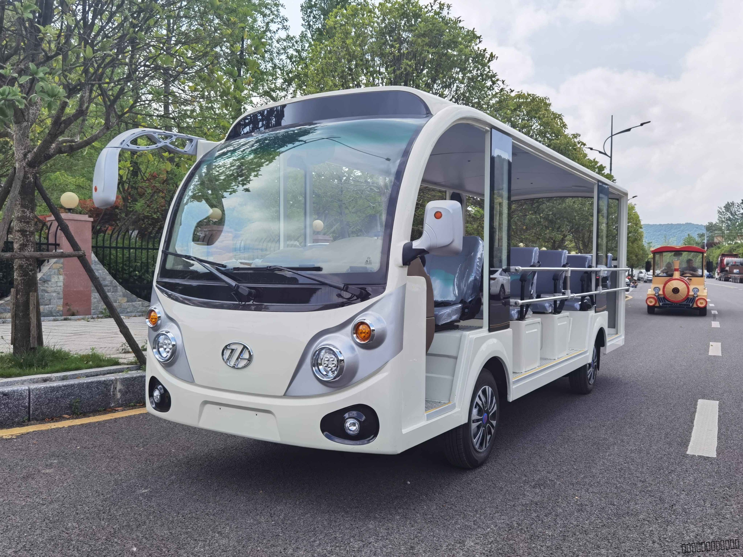 忠輝觀光車 忠輝觀光車
